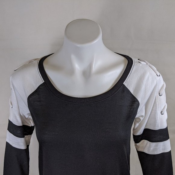 Black & White Sporty Tee Small - Picture 2 of 5